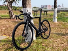 Full Carbon Fiber Disc Brake Road Bicycles 700C 22 Speed Road Bike