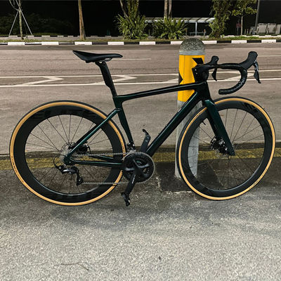 700C Fully Hidden Cable Road Bikes Full Carbon Fiber
