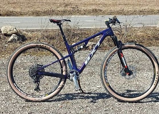 Dual Suspension Carbon Mountain Bike 11 Speed MTB Disc Brake Bicycles