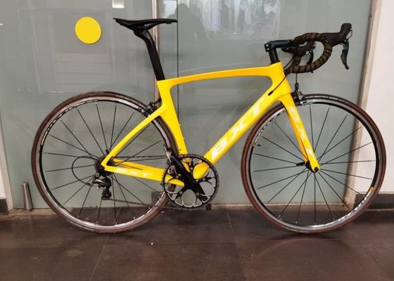 Aero Shaping Rim Brake Road Bikes Carbon Clincher Road Bike 700C