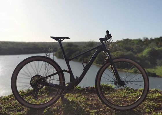 29 Full Carbon Fiber Mountain Bikes XC Mountain Bike 11 Speeds