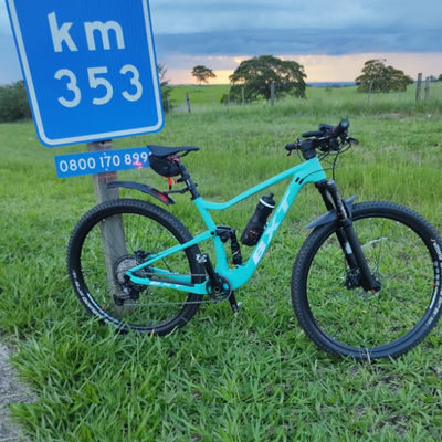 Adults Complete Carbon Bike Shockingproof Mountain Bicycle 11 Speed